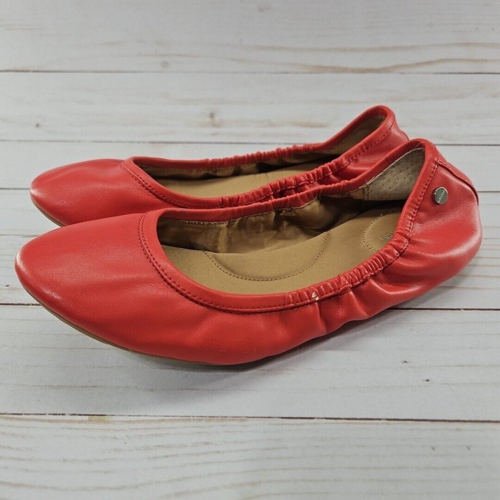 Calvin Klein Preila Women‎ Size 6 Coral Pink Round Toe Leather Ballet Flats